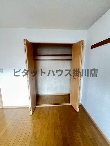 袋井市愛野南アパート 収納