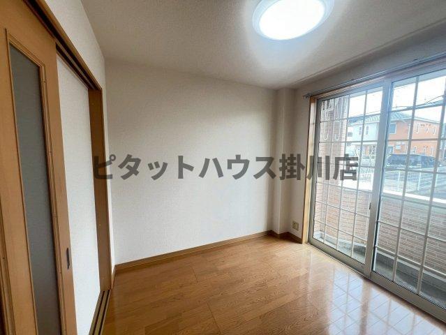 袋井市愛野東アパート リビング