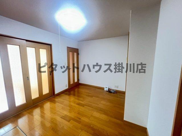 袋井市愛野東アパート リビング
