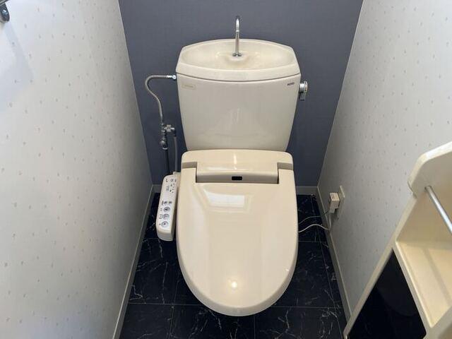 袋井市田町アパート トイレ