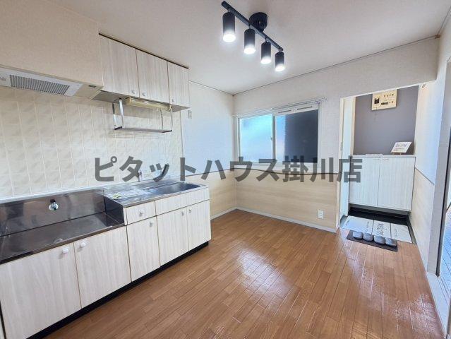 袋井市田町アパート 収納