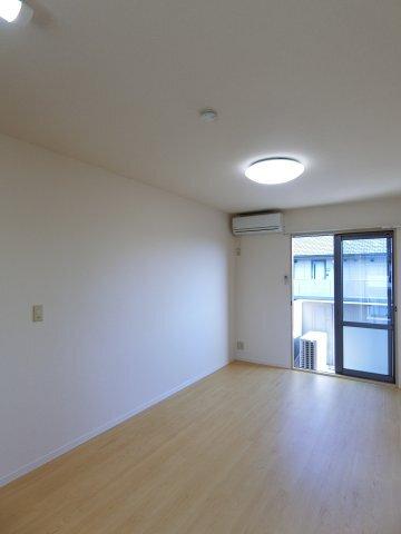 掛川市浜野新田アパート リビング
