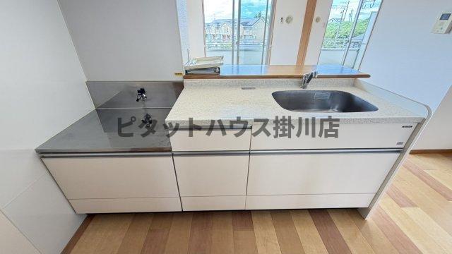 菊川市吉沢マンション キッチン
