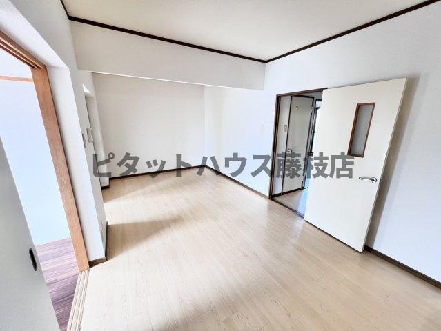 焼津市小土マンション リビング