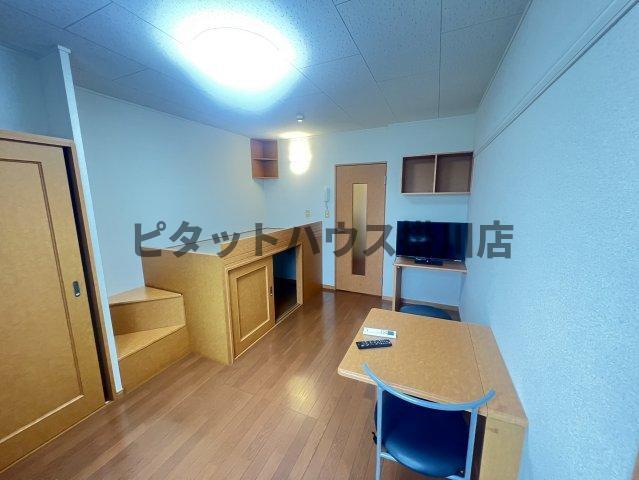 袋井市延久アパート リビング