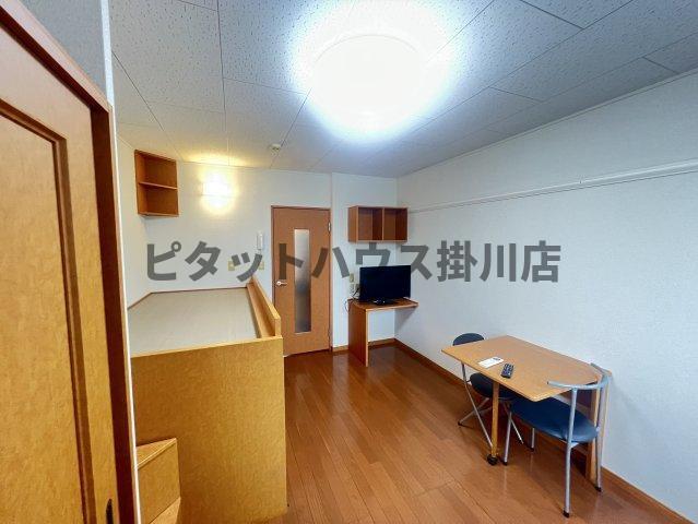 袋井市延久アパート リビング