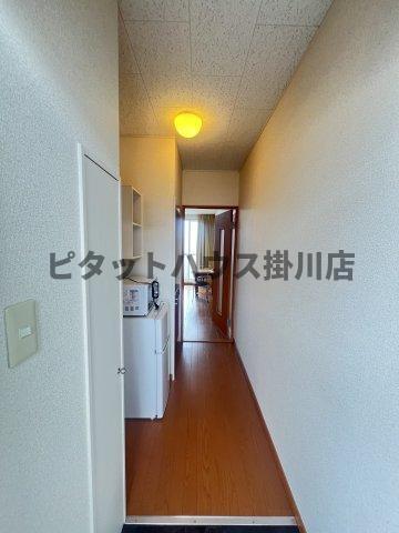袋井市延久アパート 玄関