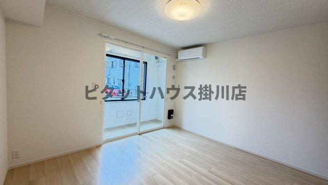 掛川市北門アパート リビング