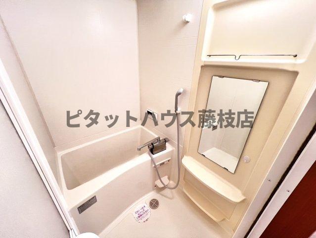 焼津市下小田中町アパート バス／シャワー