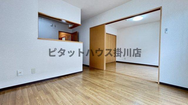 掛川市長谷マンション リビング