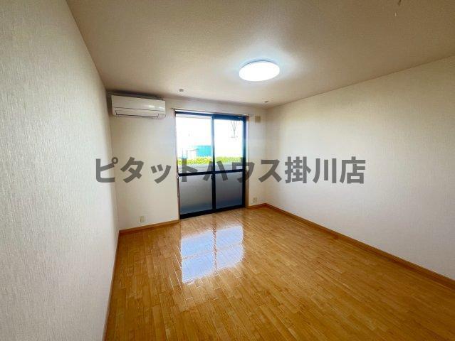 磐田市大久保アパート リビング
