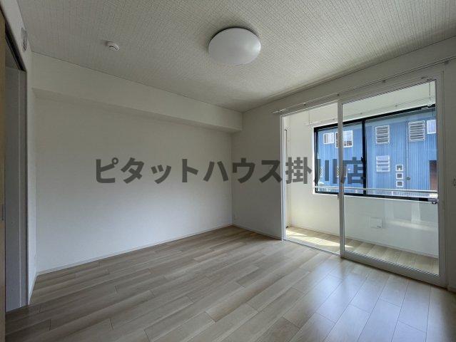 磐田市見付アパート リビング