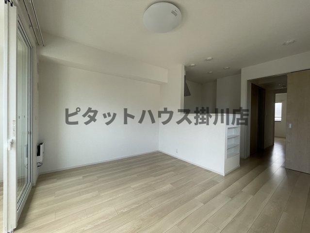 磐田市見付アパート リビング