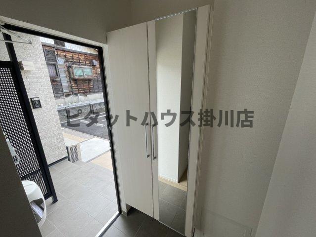 磐田市見付アパート 玄関