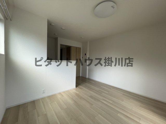 磐田市見付アパート リビング