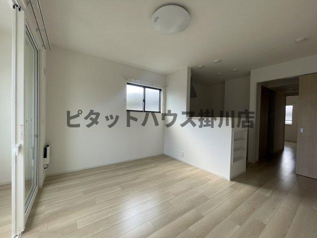 磐田市見付アパート リビング