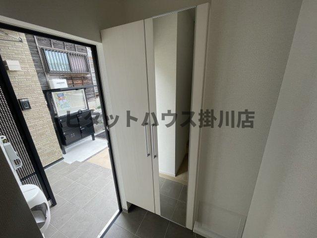 磐田市見付アパート 玄関