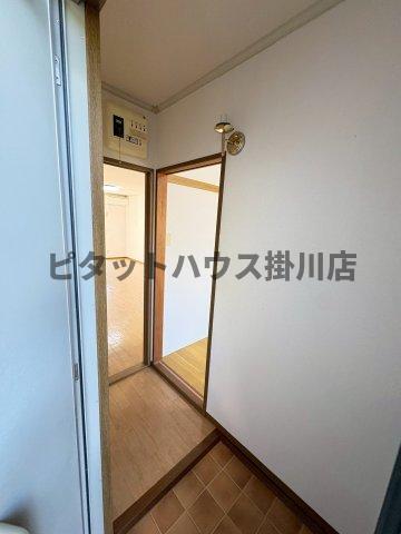 袋井市豊沢アパート 玄関