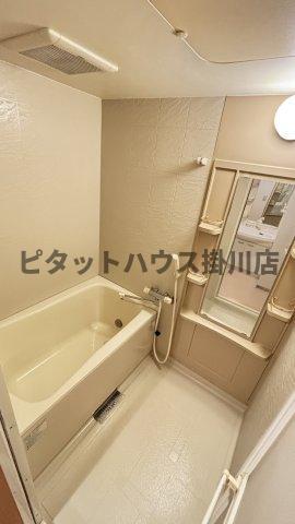 掛川市長谷アパート バス／シャワー