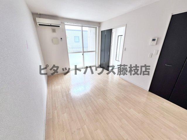 焼津市小土アパート リビング