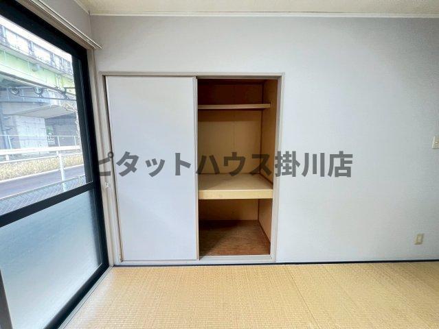 袋井市堀越アパート 収納