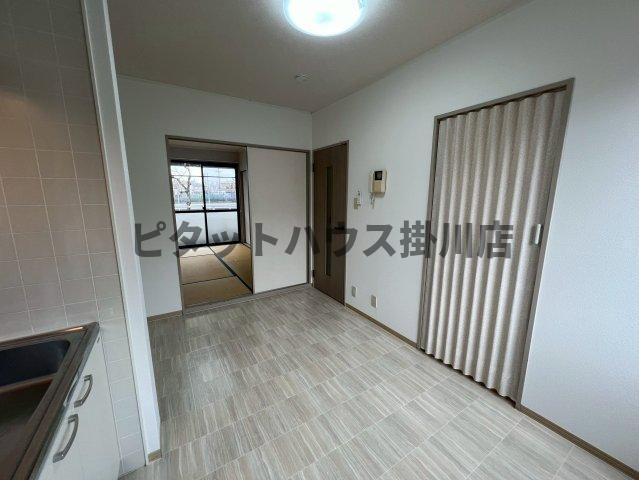袋井市堀越アパート リビング