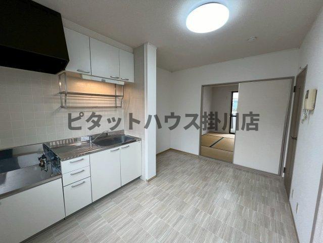 袋井市堀越アパート リビング