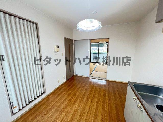 袋井市堀越アパート リビング