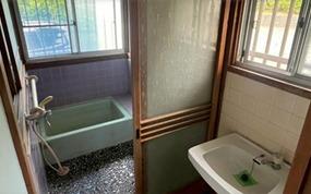 焼津市石津一戸建 バス／シャワー