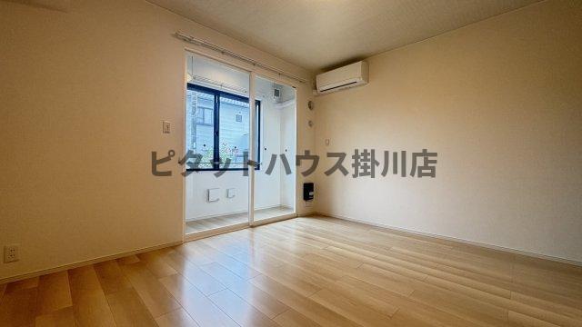 掛川市北門アパート リビング