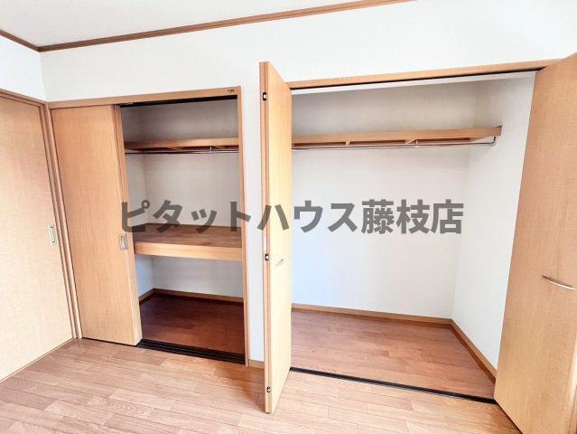 焼津市三右衛門新田アパート 収納