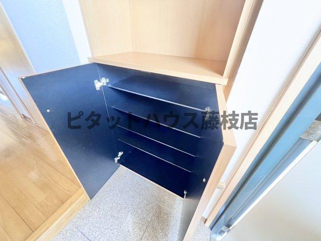 焼津市石津マンション 収納