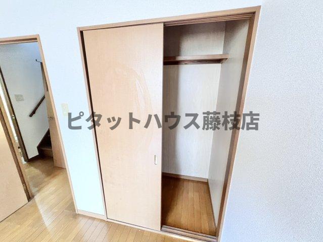 焼津市石津テラスハウス 収納