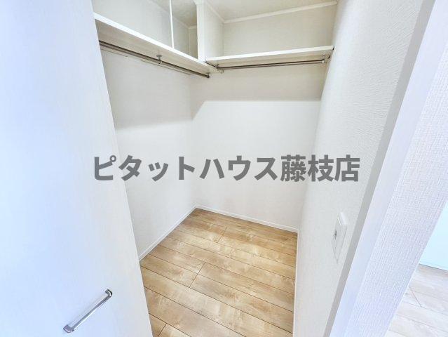 焼津市柳新屋アパート 収納