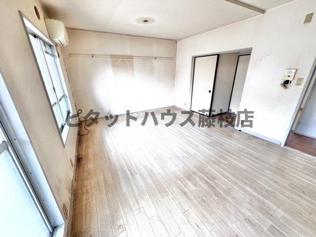 焼津市塩津マンション リビング
