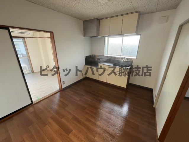 藤枝市水守アパート リビング