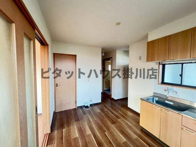 袋井市浅岡アパート リビング