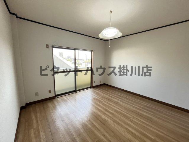 袋井市方丈アパート リビング
