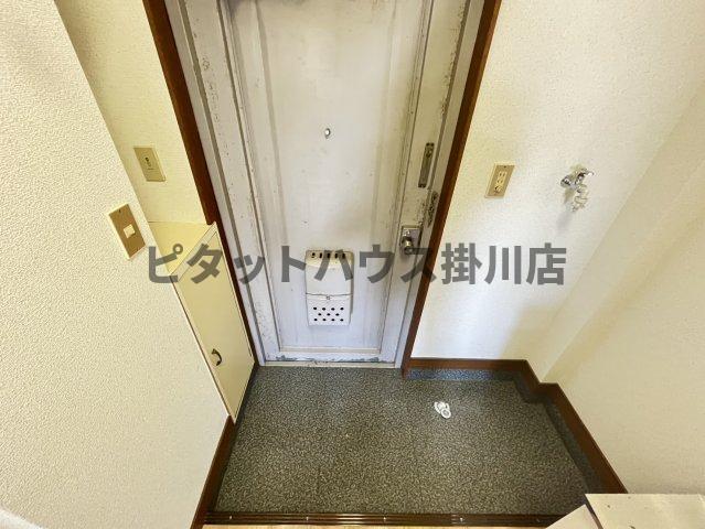 袋井市方丈アパート 玄関