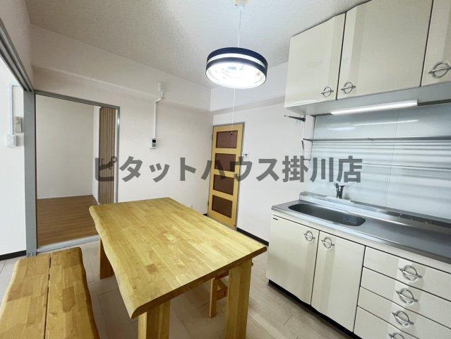 掛川市上張アパート リビング