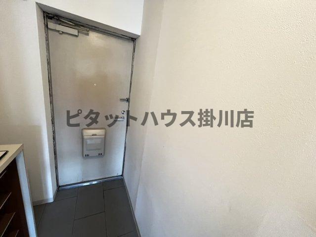 掛川市緑ケ丘アパート 玄関