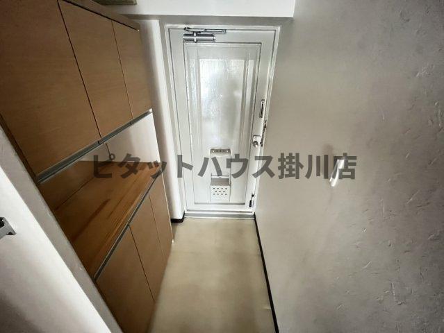 掛川市上張アパート 玄関