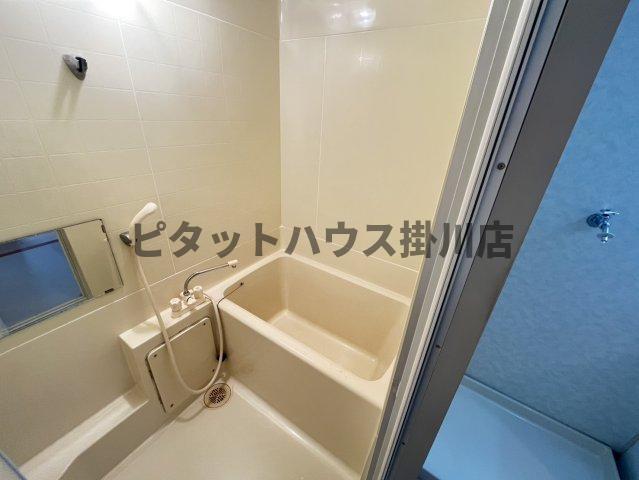 掛川市上張アパート バス／シャワー