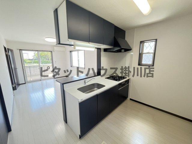 袋井市上山梨テラスハウス キッチン