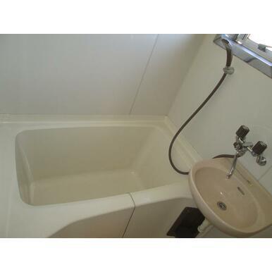 島田市御仮屋町アパート バス／シャワー