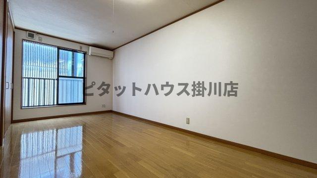 袋井市川井アパート リビング