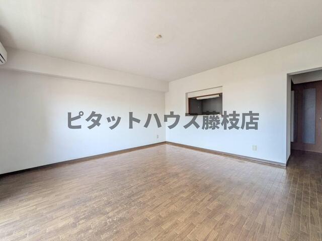 藤枝市南駿河台マンション リビング