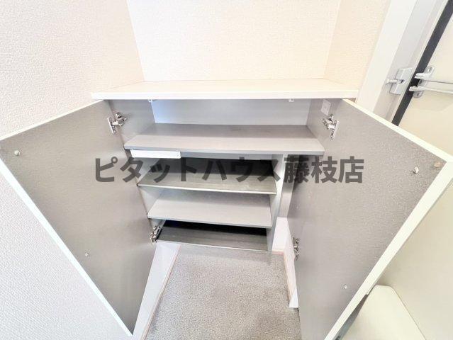 焼津市大村アパート 収納