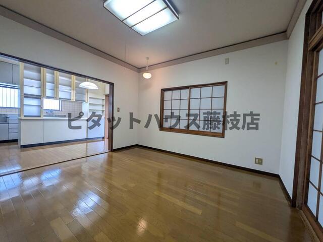 藤枝市前島一戸建 リビング