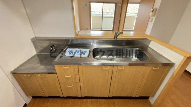 掛川市下俣南マンション キッチン